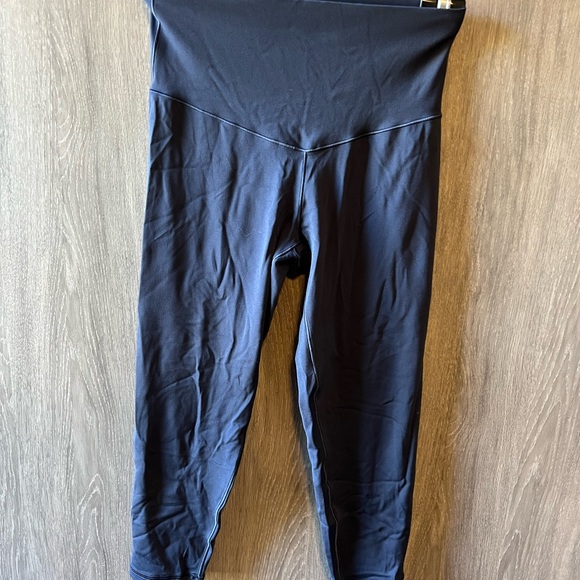 Aerie real me 3/4 crop bundle like new - Picture 4 of 6